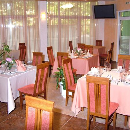 Family Hotel ガブロヴォ エクステリア 写真