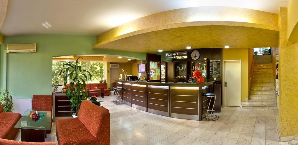 Family Hotel ガブロヴォ エクステリア 写真